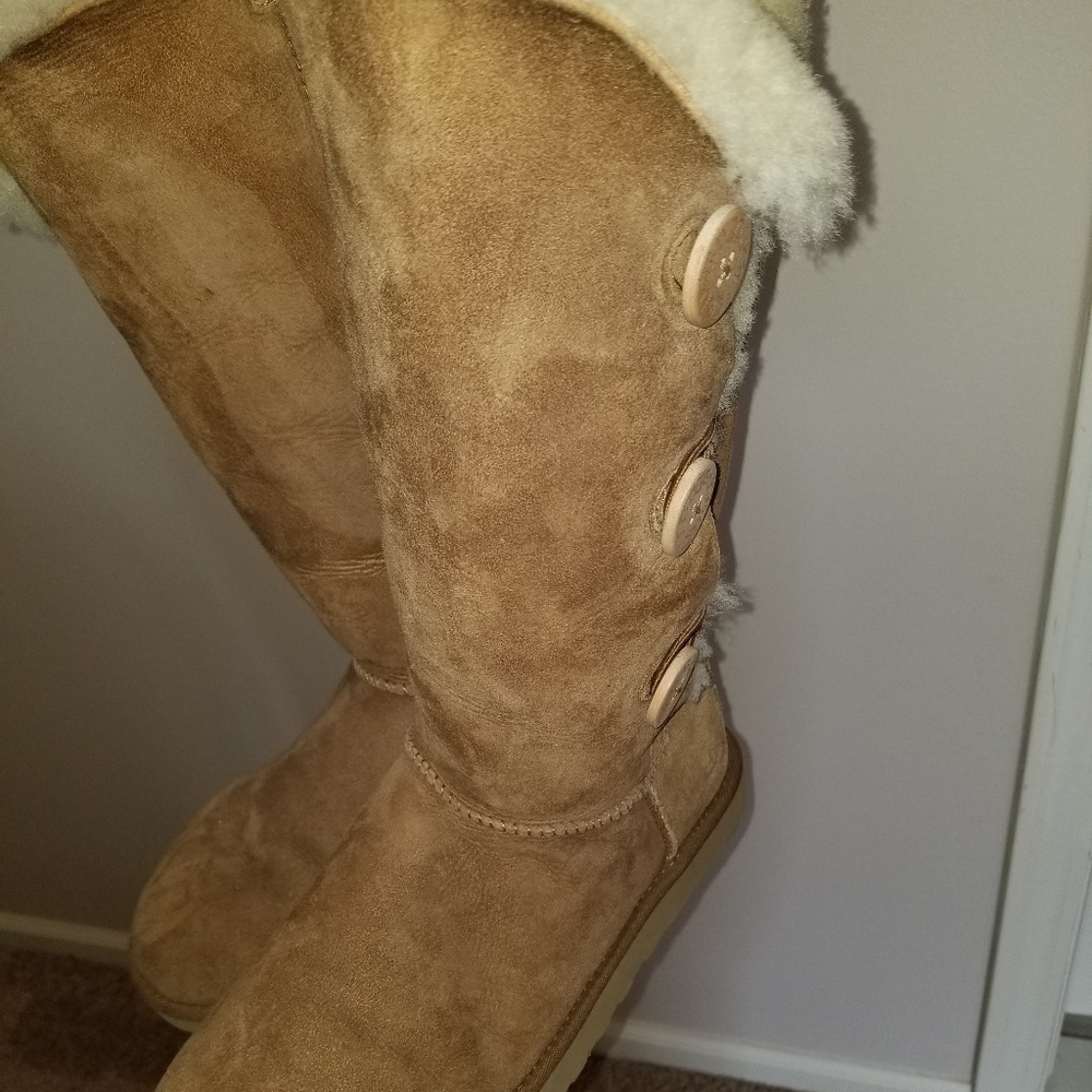 Ugg boots size 10